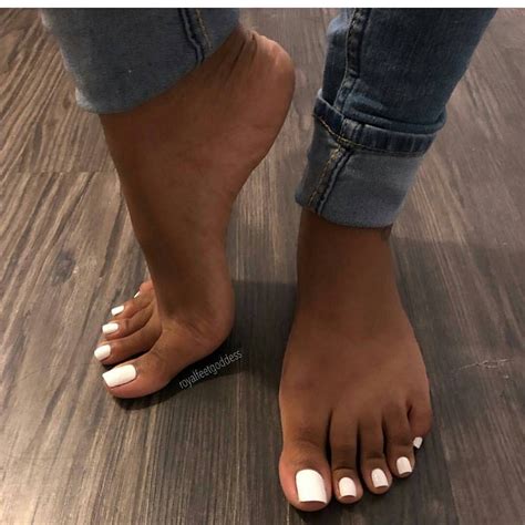 ebony feet white toes